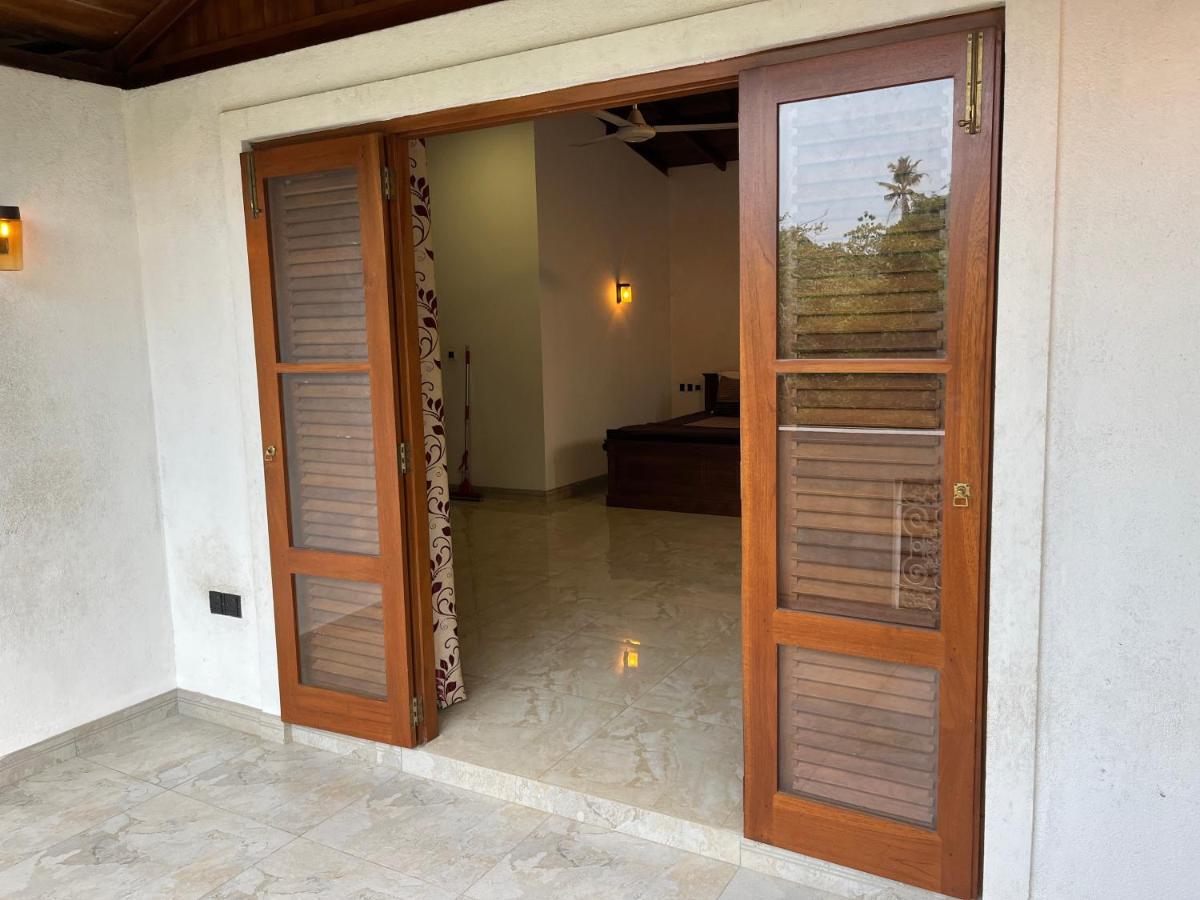 Villa Dinoos- เวลิกามา ภายนอก รูปภาพ